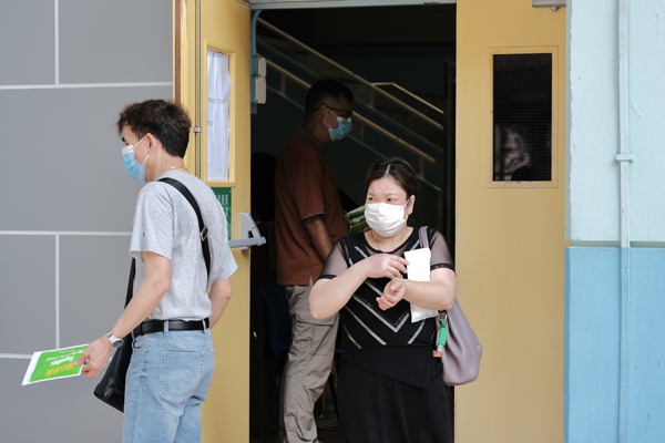 政府在離島設檢測中心 並派人入村為居民采樣