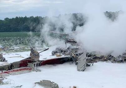 美海军「鹰眼」预警机训练时坠毁 机上5人成功逃生