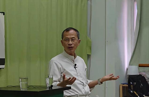 曾鈺成：港制度非「三權分立」