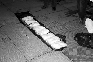 贵州遵义警方摧毁特大跨境贩毒网络缴获毒品68千克 