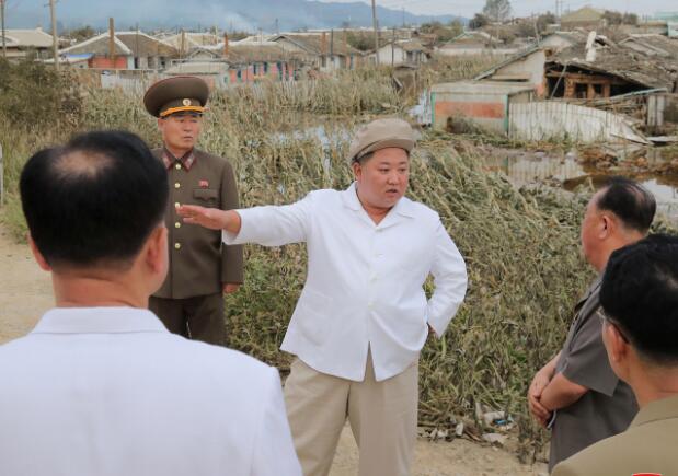 金正恩视察硷镜南道灾区 罢免防风不力地方官