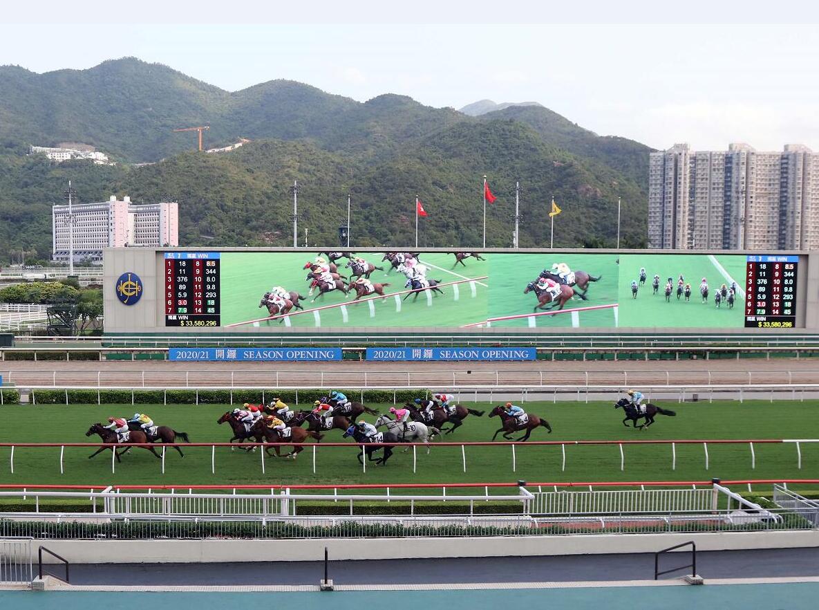 新馬季疫下開鑼破紀錄 首日投注額達13.76億元 