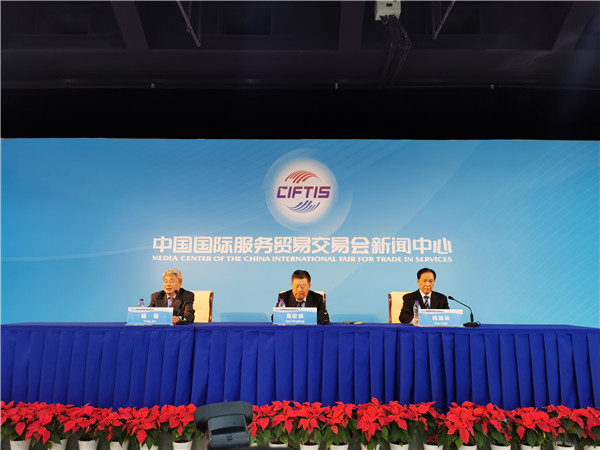 中國快遞企業日均服務消費者3.5億人次 年業務量超600億件