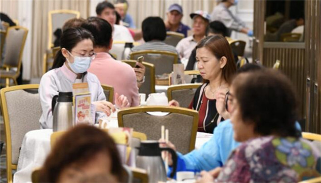 食肆放寬至4人一枱 業界料生意額可增一成