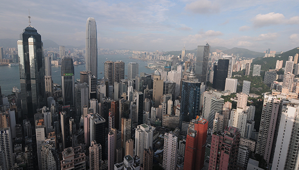 本港楼市持续低迷 今年首8個月物業辣招稅收大跌54.5%