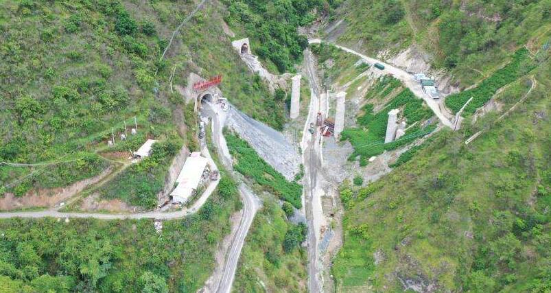 中缅国际通道大临铁路隧道全部贯通