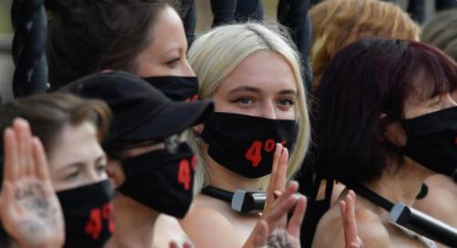 倫敦女示威者裸體抗議 促關注氣候暖化