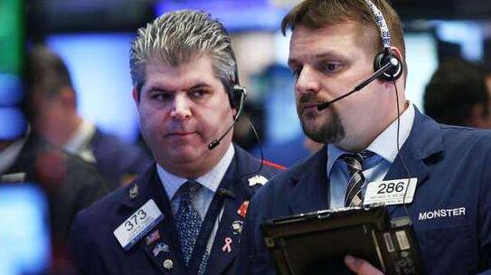 科技股回跌 道指跌逾400点