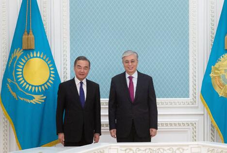 哈萨克斯坦总统托卡耶夫会见王毅：哈方对华友好政策绝不改变