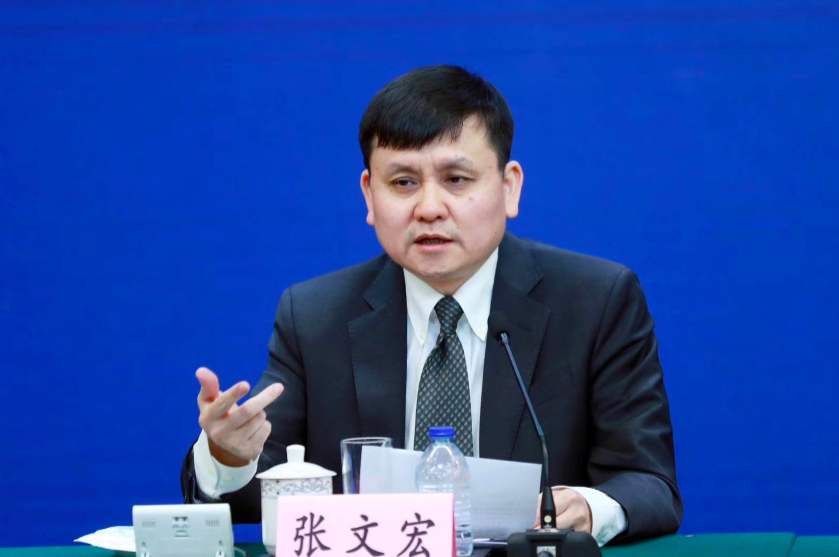 张文宏：全球抗疫曙光乍现