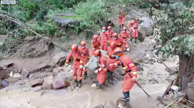 雲南一村发生山体滑坡 2名被掩埋群众遇难