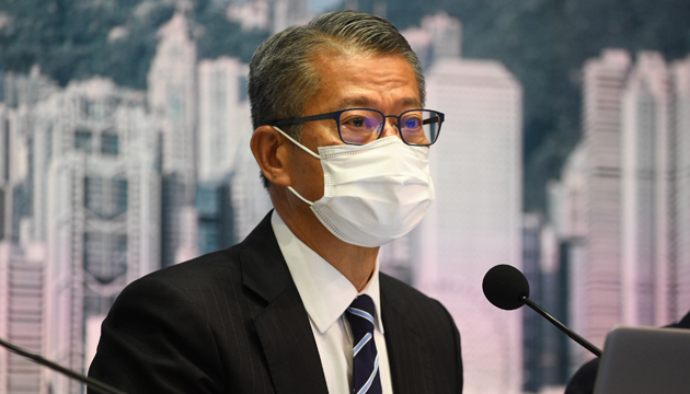 陈茂波預計本港今年度財赤達3000億