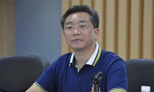 鹽田高級中學校長羅誠獲評深圳「教書育人模範」稱號