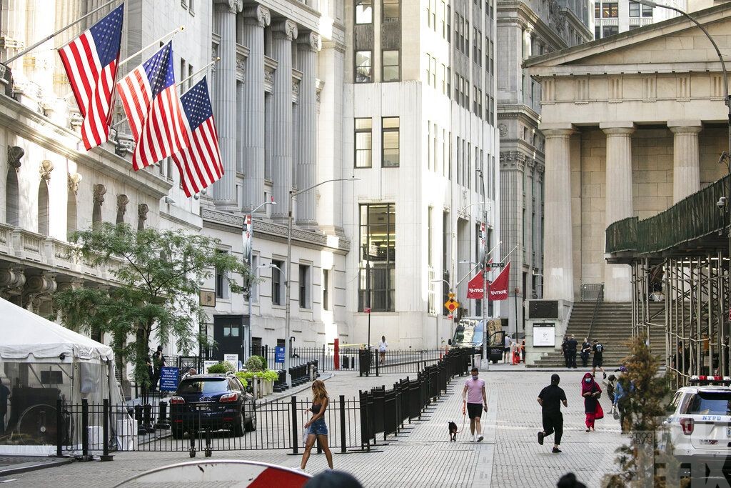 昨夜美股升跌不一 科技股续承压
