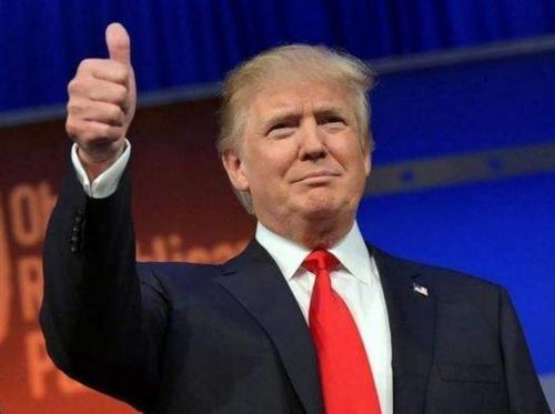 特朗普祝贺菅义伟就任首相：你的人生经历很精彩