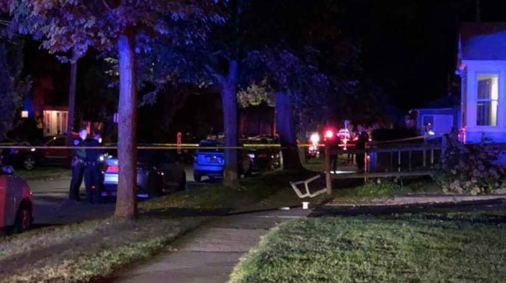 美国凌晨发生大规模枪击案 16人中枪2人死亡