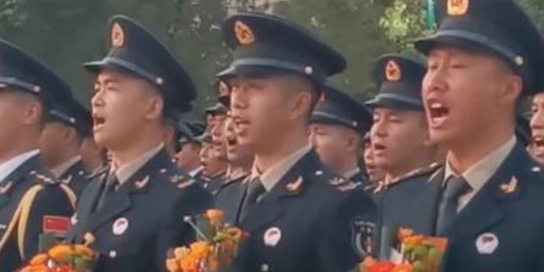 有片 | 排面十足！火箭军集体婚礼高甜迎亲现场