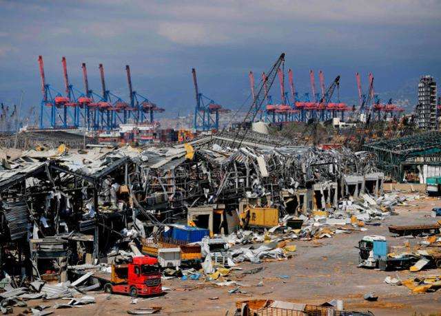 黎巴嫩清查港口发现大量烟花