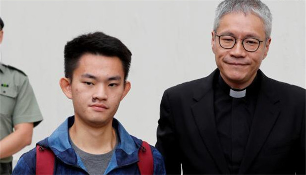 陳同佳案受害者母亲促其应盡快到台灣投案 