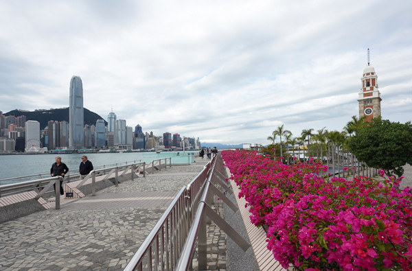 本港連續兩月陷通縮