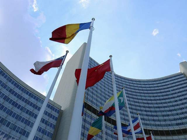 卡雷尔·维希肯：中国为全球治理提供新思路