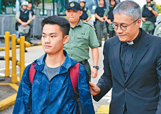 【追踪报道】林郑：得悉陳同佳愿回台自首 如需要政府願意協助