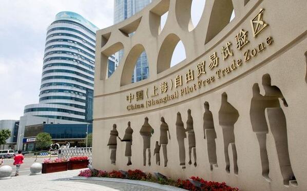 李克强：国家层面会全力支持上海自贸区更大力度的改革开放