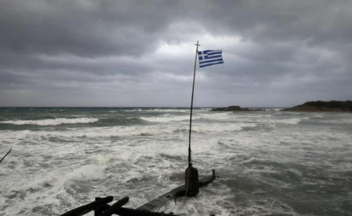 罕见飓风式地中海风暴袭击希腊 致居民被困房屋被埋