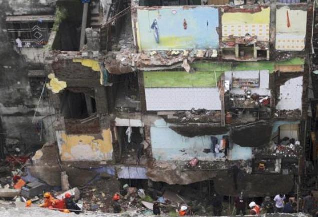 印度居民樓倒塌事故已致41人死亡 包括18名未成年人