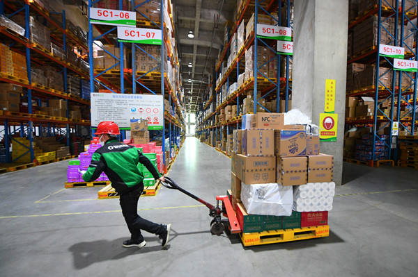 今年1月至8月物流總額174.6萬億，同比增長1.2%