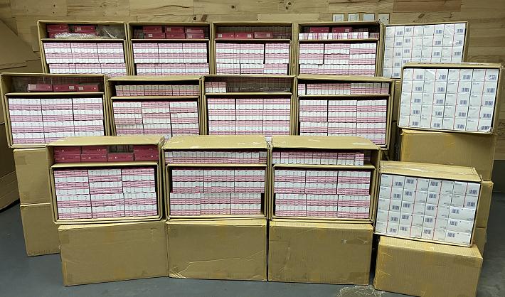 海關檢獲約68萬懷疑非法進口藥物 拘捕2男子