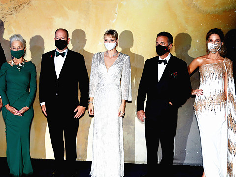 图集｜摩纳哥：名人走秀「行星健康庆典」