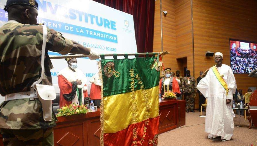 馬里過渡總統和副總統宣誓就職