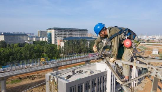 两部门：推广不停电作业技术 减少停电时间和停电次数