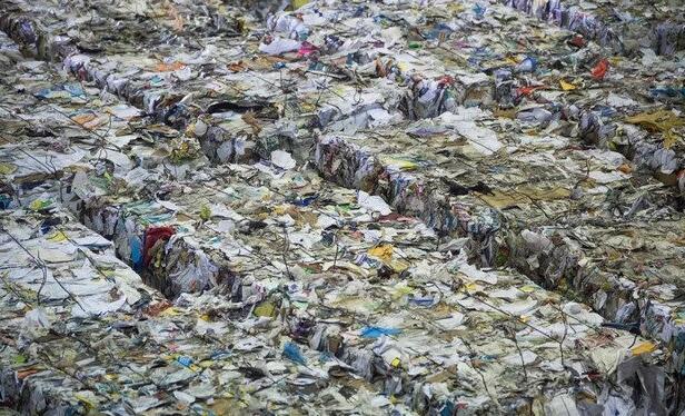 斯里蘭卡將21集裝箱洋垃圾退還英國