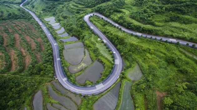 內地基本實現建制村通客車
