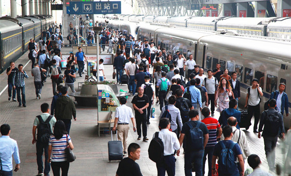 铁路国庆黄金周运输今日启动