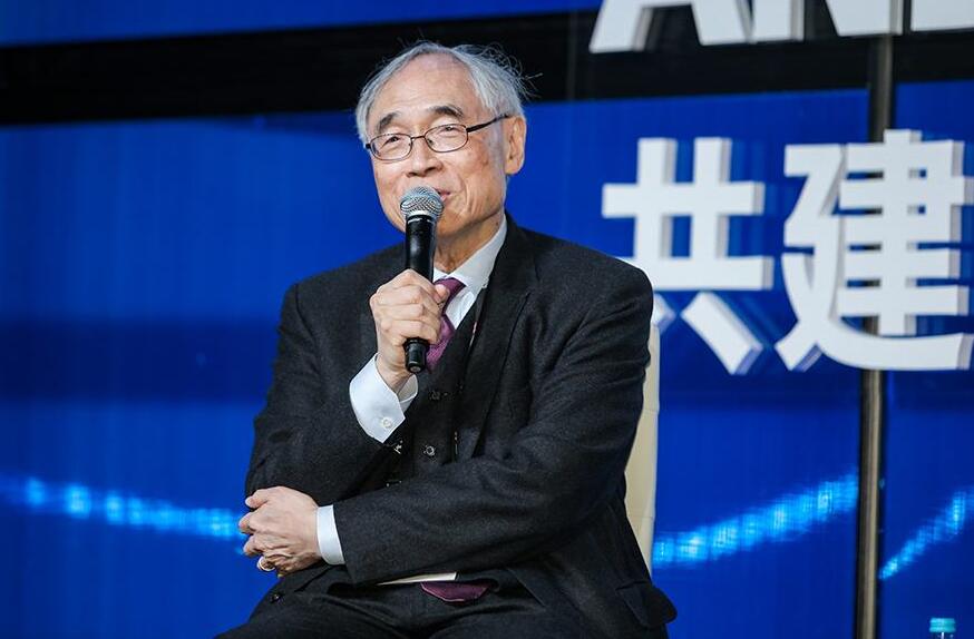 劉遵義建議加推公共工程