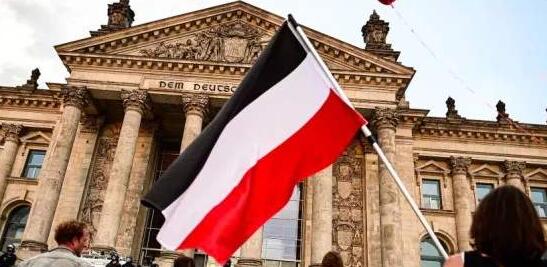 德國再度收緊防疫措施 柏林要求辦公場所佩戴口罩