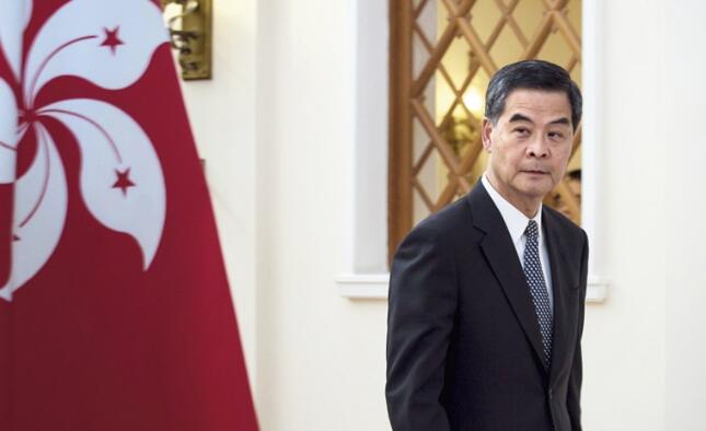 梁振英：803基金已申司覆 要求教局公開操守失當教師信息