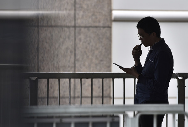 1男子涉嫌非法管有含尼古丁成分的電子煙液體被捕