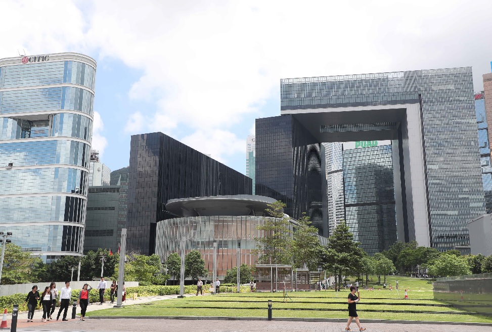 4至8月財赤達2326億 標普：香港儲備足可支撐