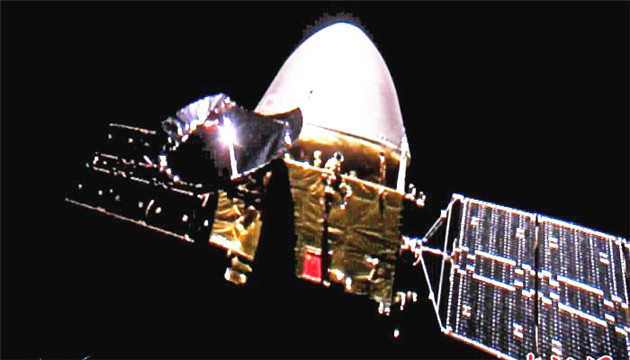 「天問一號」展五星紅旗