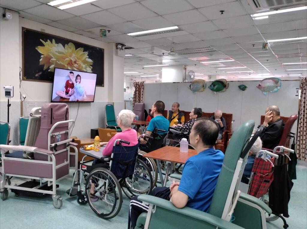 兒童關注團體收集祝福短片予安老院長者 為社會發放正能量