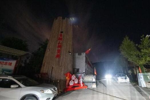 山西太原一景点火灾致13人遇难