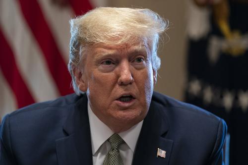 特朗普簽署臨時撥款法案 避免政府停擺