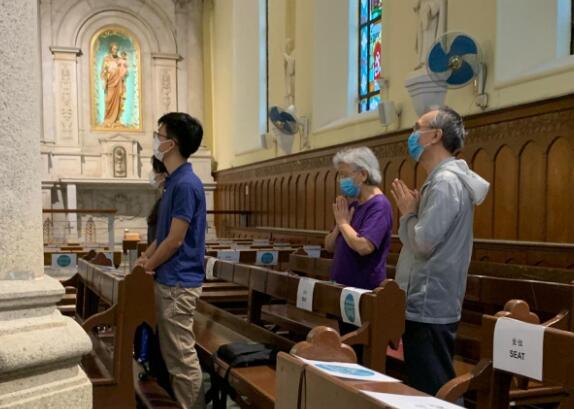 宗教活動今放開限制 天主教恢复公开弥撒 清真寺恢復主麻聚禮