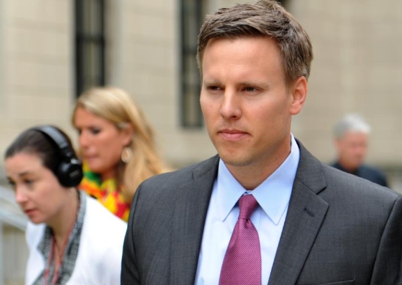 特朗普競選經理比爾·斯蒂芬新冠病毒檢測呈陽性