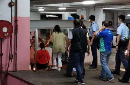 警方中環搗破無牌酒吧拘捕41人