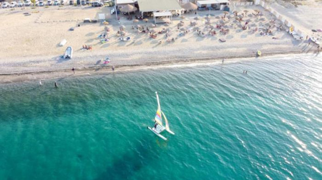 意大利10月以来新增确诊逾万例 警方加强违规检查